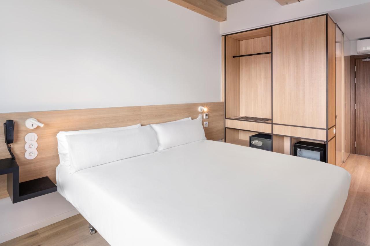 B&B Hotel กิมาไรส์ ภายนอก รูปภาพ